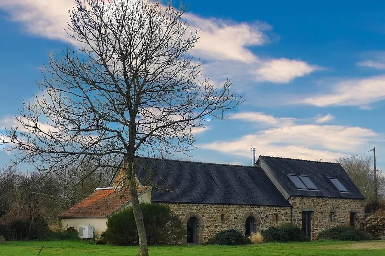 Longere Renovee Avec Acces Direct A La Mer Guimaec France