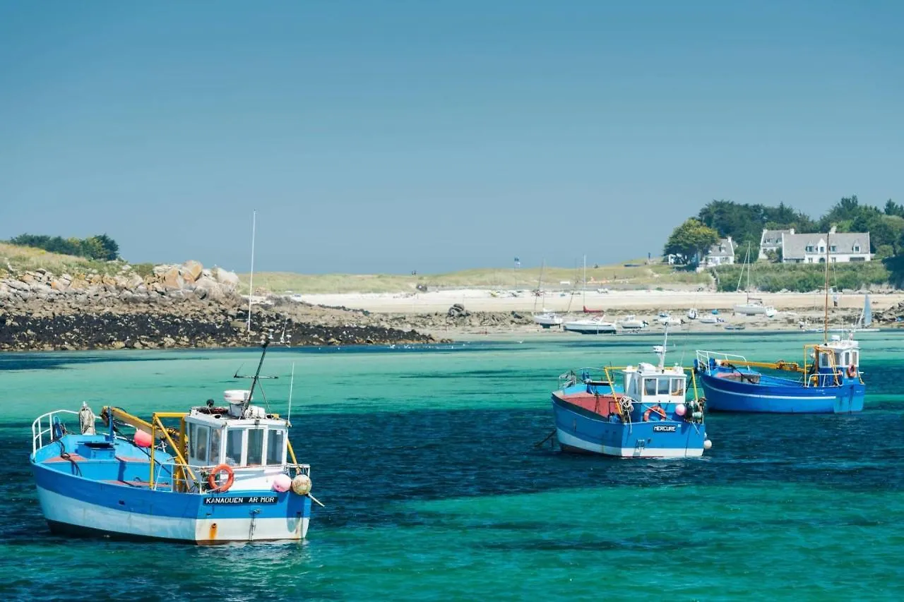 Longere Renovee Avec Acces Direct A La Mer Guimaec